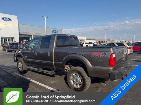 Used 2016 Ford F250 XLT w/ XLT Premium Package image 8