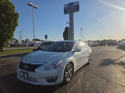 Used 2013 Nissan Altima 2.5 SL w/ Technology Pkg