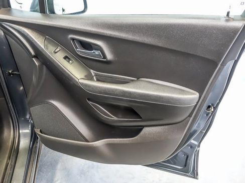 Certified 2016 Chevrolet Trax LS image 28