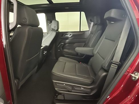 New 2026 GMC Yukon Denali w/ Sun & Power Step Package AWD/4WD image 31