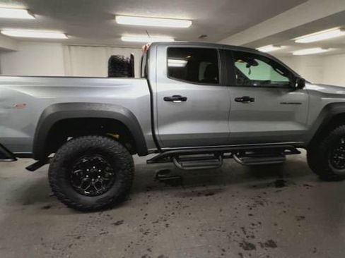 Certified 2024 Chevrolet Colorado ZR2 w/ ZR2 Bison Edition AWD/4WD image 9