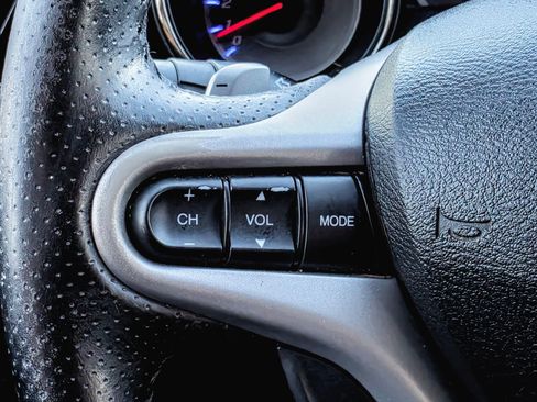 Used 2013 Honda Fit Sport image 22