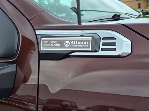Used 2024 GMC Sierra 3500 SLE w/ SLE Convenience Package AWD/4WD image 7
