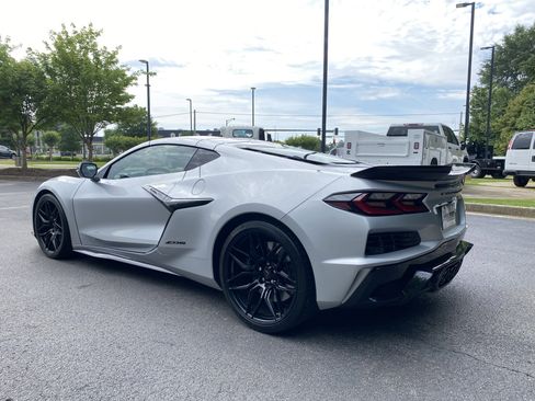 Used 2026 Chevrolet Corvette Z06 RWD image 7