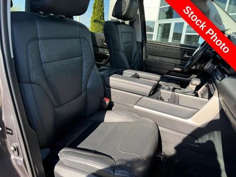 Used 2024 Toyota Tundra Limited AWD/4WD image 11