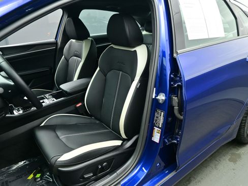 Used 2025 Kia K5 GT-Line w/ GT-Line Premium Package image 12