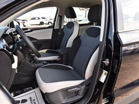 Used 2025 Volkswagen Taos S AWD/4WD image 19
