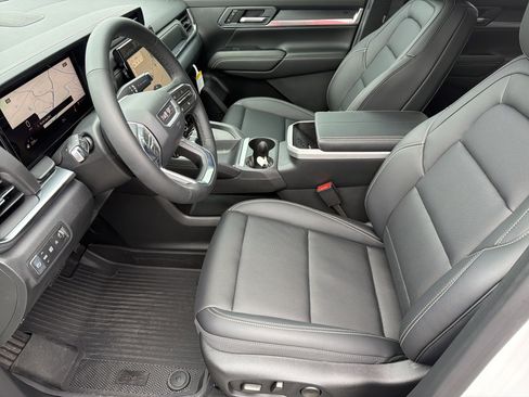 New 2026 GMC Terrain Elevation w/ Elevation Premium Package image 19