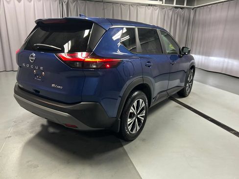 Used 2023 Nissan Rogue SV AWD/4WD image 7