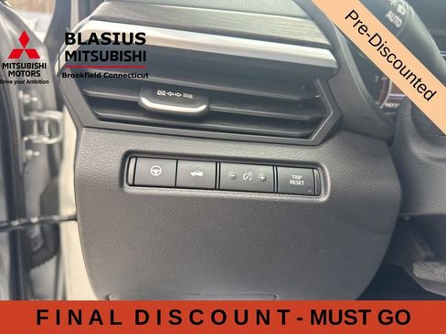 Used 2023 Nissan Altima 2.5 SL AWD/4WD image 21