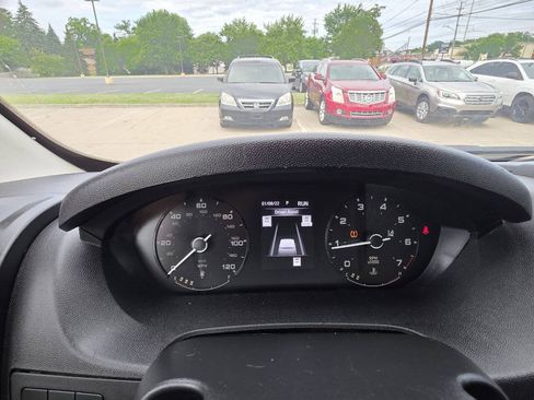 Used 2023 RAM ProMaster 3500 w/ Fleet Safety Group (AWQ) FWD image 12