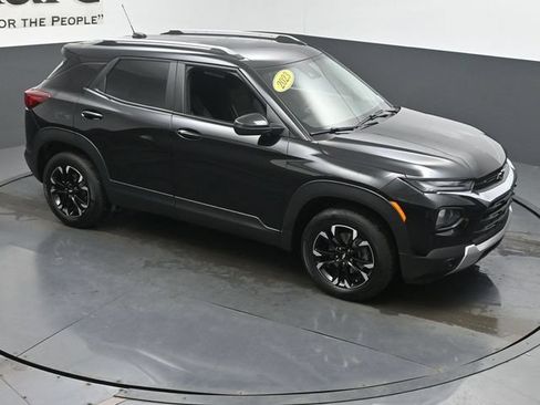 Used 2023 Chevrolet TrailBlazer LT w/ Convenience Package AWD/4WD image 37