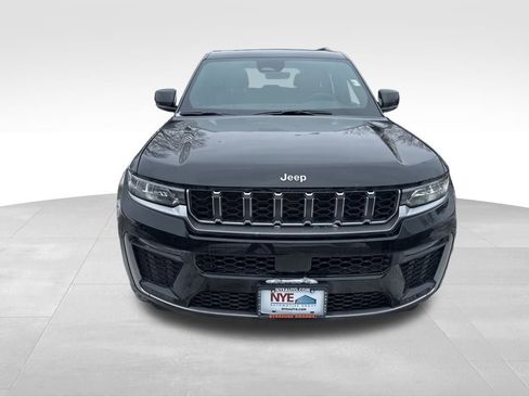 New 2026 Jeep Grand Cherokee Limited image 9