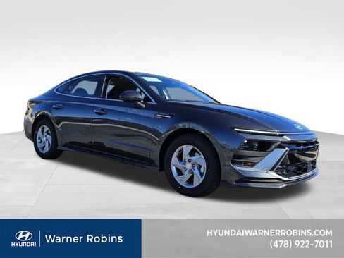 New 2026 Hyundai Sonata SE image 1