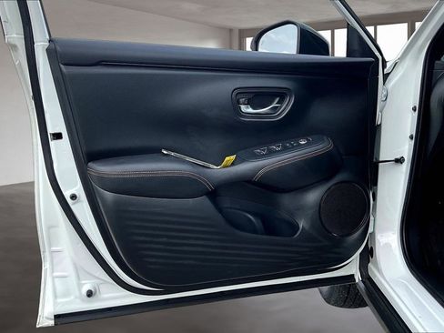 Certified 2024 Honda HR-V Sport image 19