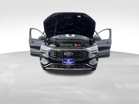 Used 2023 Ford Escape ST-Line w/ Tech Pack #1 AWD/4WD image 12