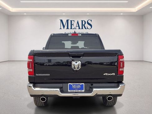Used 2024 RAM 1500 Laramie AWD/4WD image 4