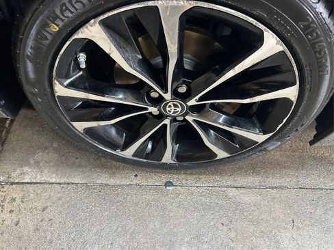 Used 2018 Toyota Corolla SE image 16