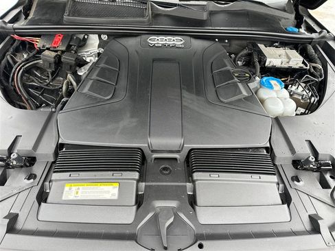 Used 2017 Audi Q7 3.0T Prestige w/ Prestige Package image 26