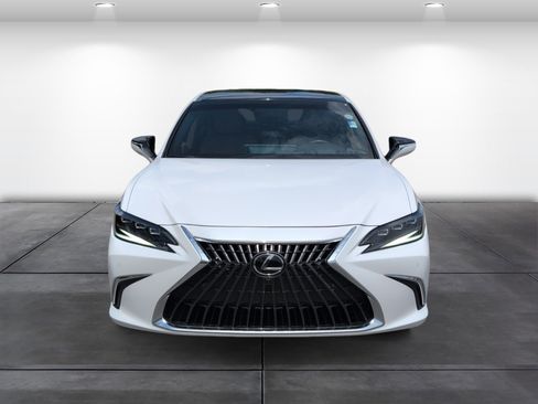 Used 2025 Lexus ES 350 Ultra Luxury FWD image 6