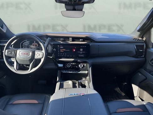 Used 2024 GMC Sierra 2500 AT4 w/ AT4 Premium Plus Package image 15