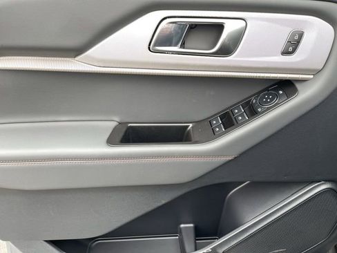 New 2026 Ford Explorer Active AWD/4WD image 12