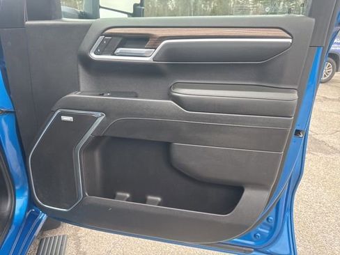 Used 2022 Chevrolet Silverado 1500 RST w/ Convenience Package II AWD/4WD image 40