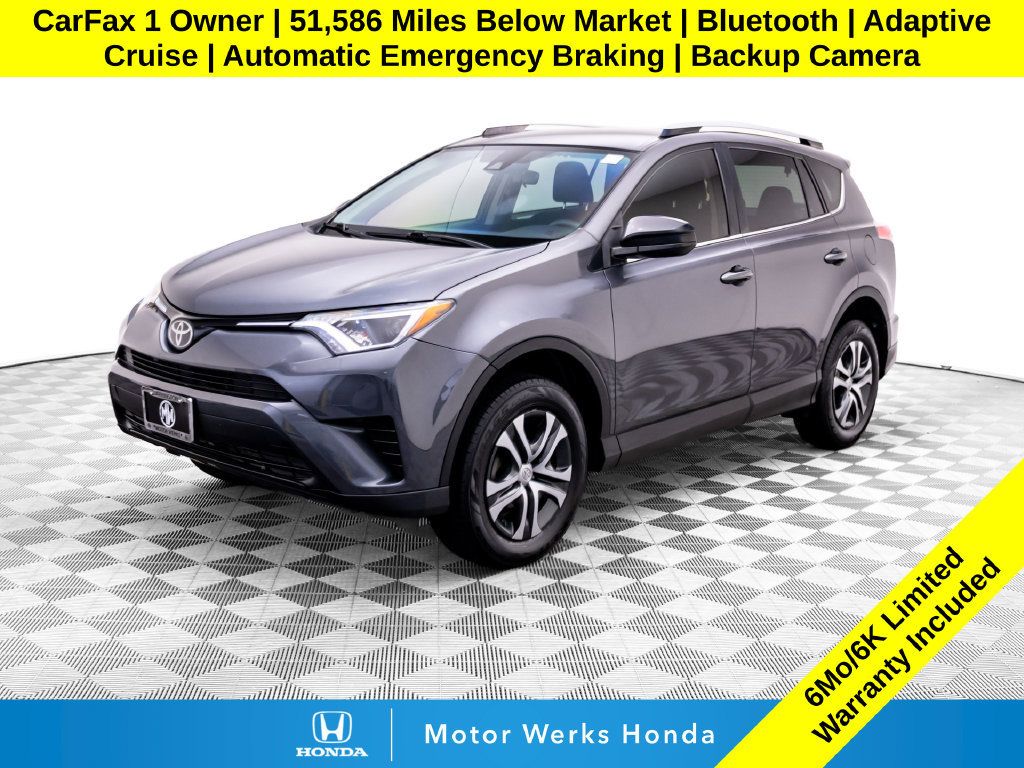 Used 2018 Toyota RAV4 LE FWD image 1