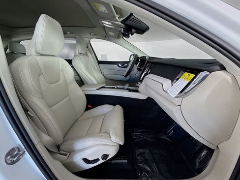 New 2026 Volvo XC60 B5 Ultra w/ Protection Package Premier AWD/4WD image 30