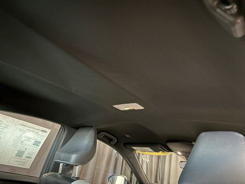 Used 2025 Toyota Camry SE image 30