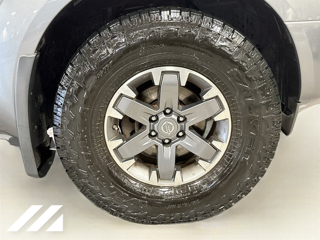 Used 2018 Nissan Frontier PRO-4X AWD/4WD image 31