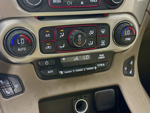 Used 2016 GMC Yukon XL SLT w/ Open Road Package image 19