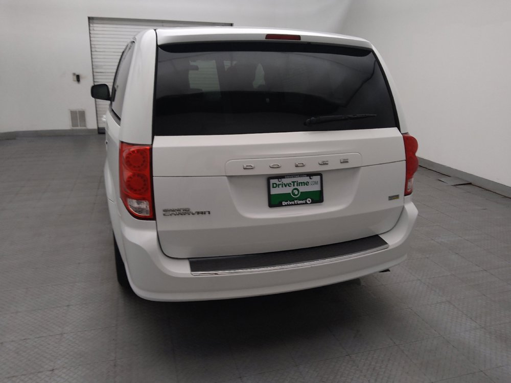 Used 2017 Dodge Grand Caravan SE FWD image 6