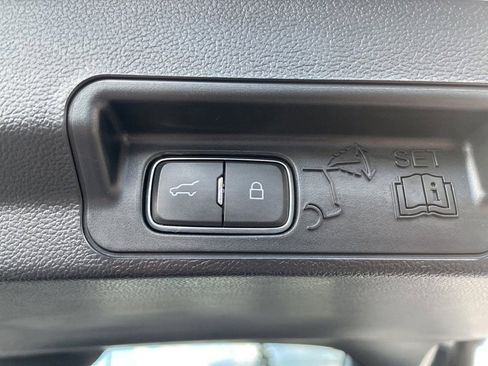 Used 2023 Ford Explorer XLT w/ Equipment Group 202A image 33