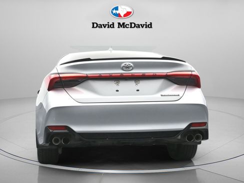 Used 2022 Toyota Avalon Touring image 17