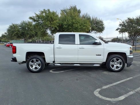 Used 2018 Chevrolet Silverado 1500 LT w/ Texas Edition image 5