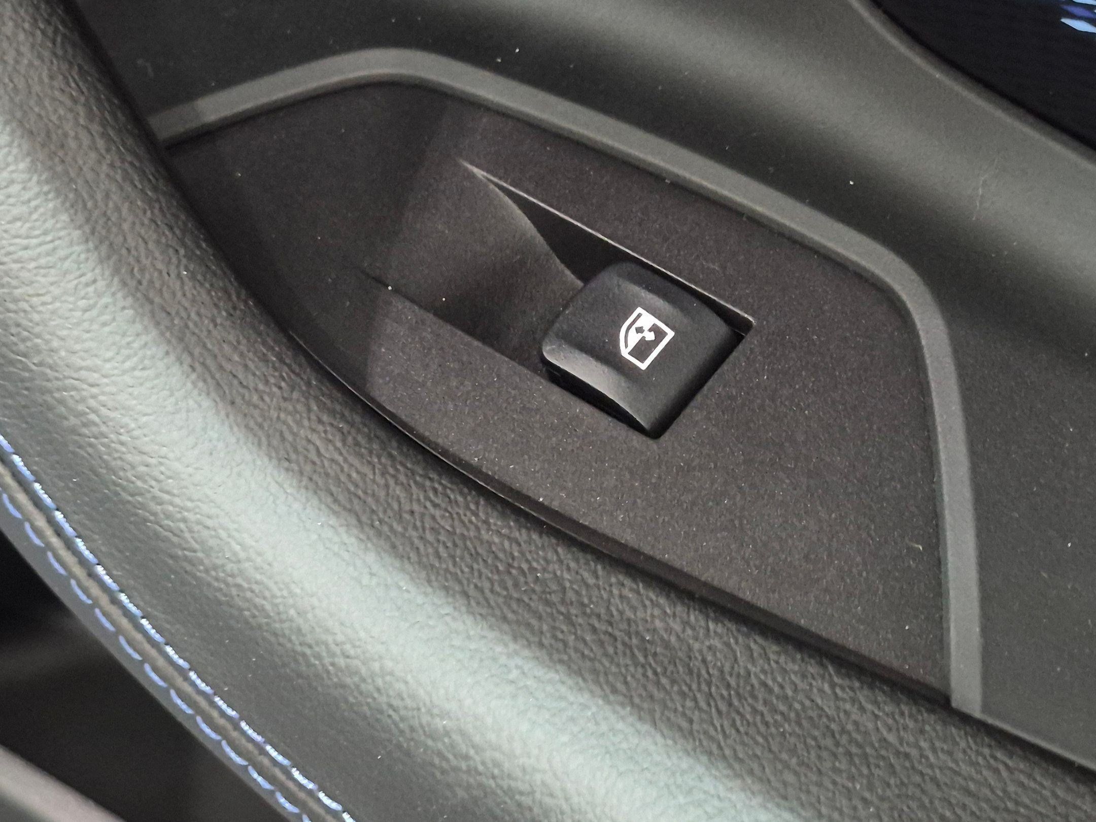 New 2026 BMW M2 w/ Lighting Package RWD image 27