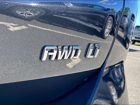 Used 2023 Chevrolet Equinox LT AWD/4WD image 30