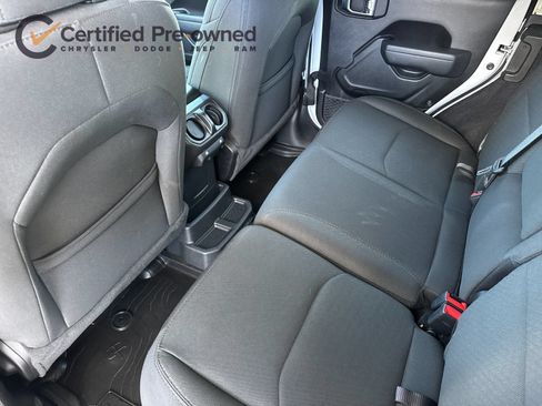 Used 2023 Jeep Wrangler Unlimited AWD/4WD image 13