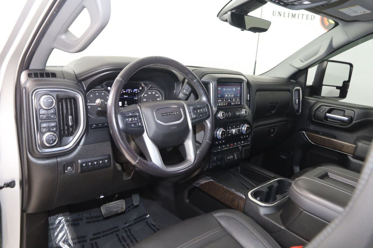 Used 2021 GMC Sierra 3500 Denali w/ Denali Ultimate Package AWD/4WD image 29