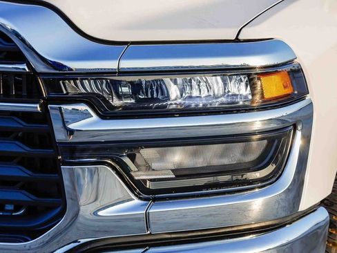 New 2026 RAM 2500 Big Horn AWD/4WD image 5