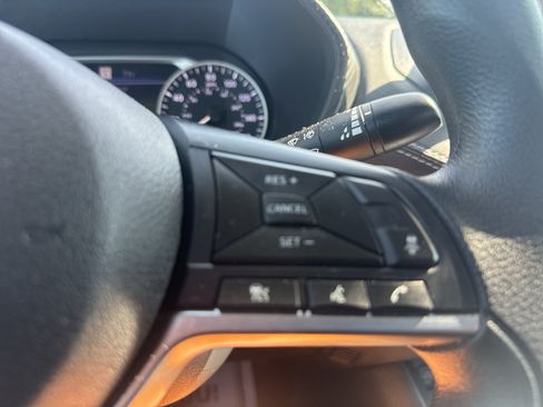 Used 2024 Nissan Sentra SV FWD image 25