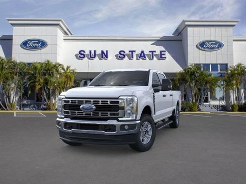 New 2026 Ford F250 XLT w/ FX4 Off-Road Package image 4