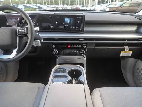 New 2026 Hyundai Ioniq 9 SE w/ Tow & Go Package image 13