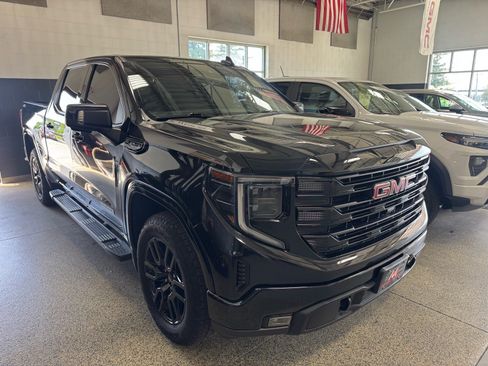 Used 2023 GMC Sierra 1500 Elevation w/ Elevation Premium Package AWD/4WD image 3