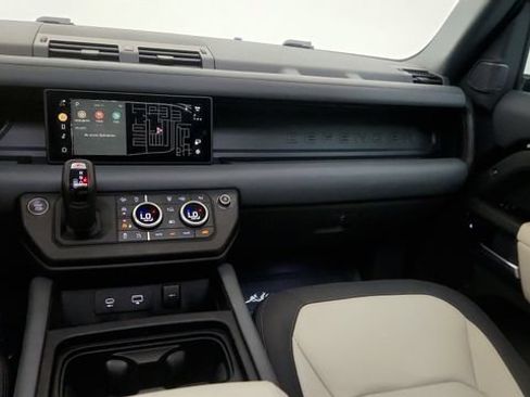 Used 2024 Land Rover Defender 110 X-Dynamic SE AWD/4WD image 50
