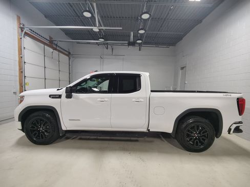 Used 2022 GMC Sierra 1500 Elevation AWD/4WD image 16