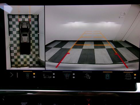 Used 2025 Chevrolet Silverado 2500 High Country w/ Technology Package image 4