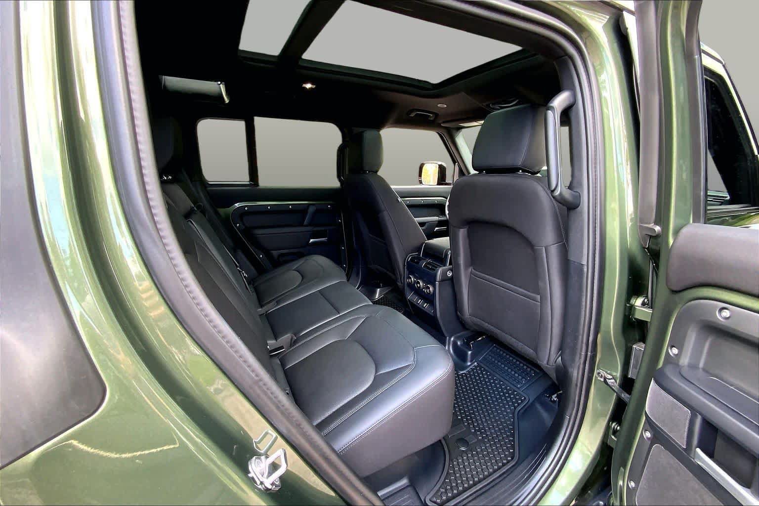Used 2026 Land Rover Defender 110 S AWD/4WD image 18
