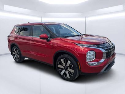 Used 2025 Mitsubishi Outlander SE